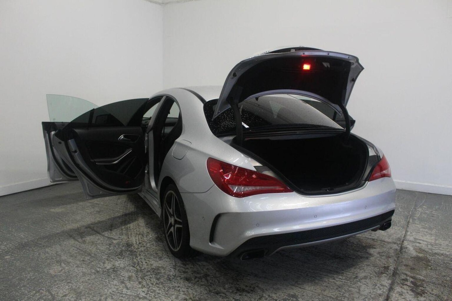 Used Mercedes-Benz CLA 2015 for sale - 77632456: Photo 21