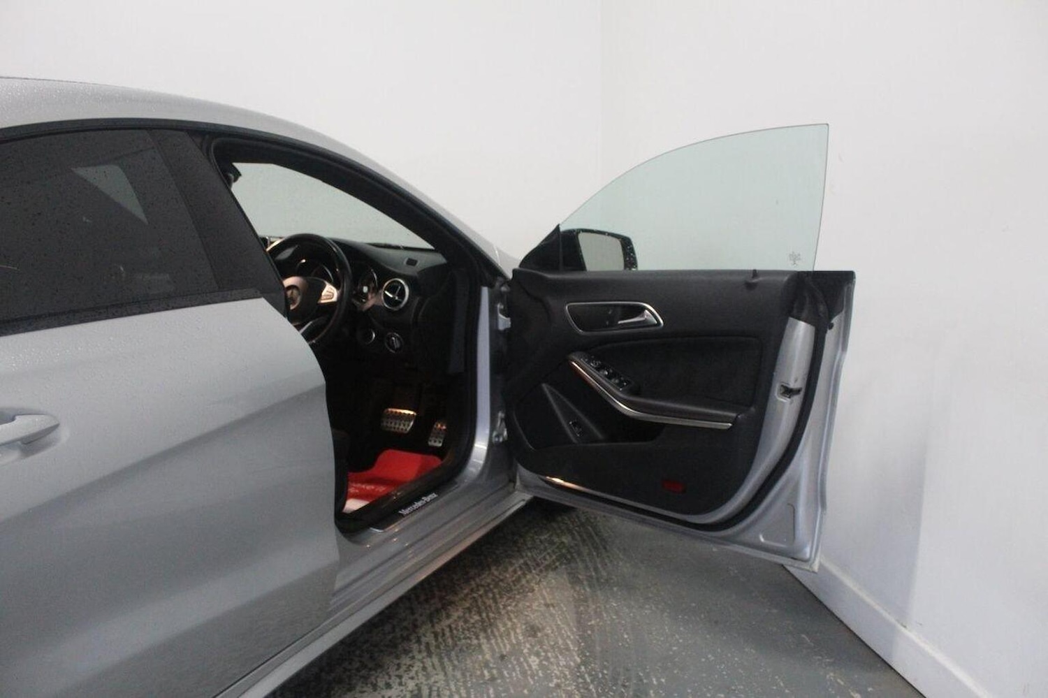 Used Mercedes-Benz CLA 2015 for sale - 77632456: Photo 25