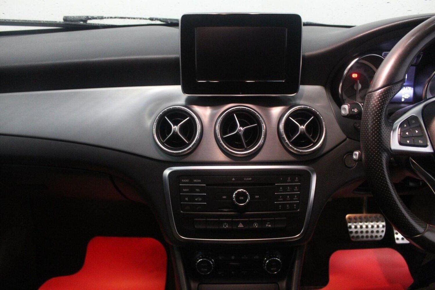 Used Mercedes-Benz CLA 2015 for sale - 77632456: Photo 33