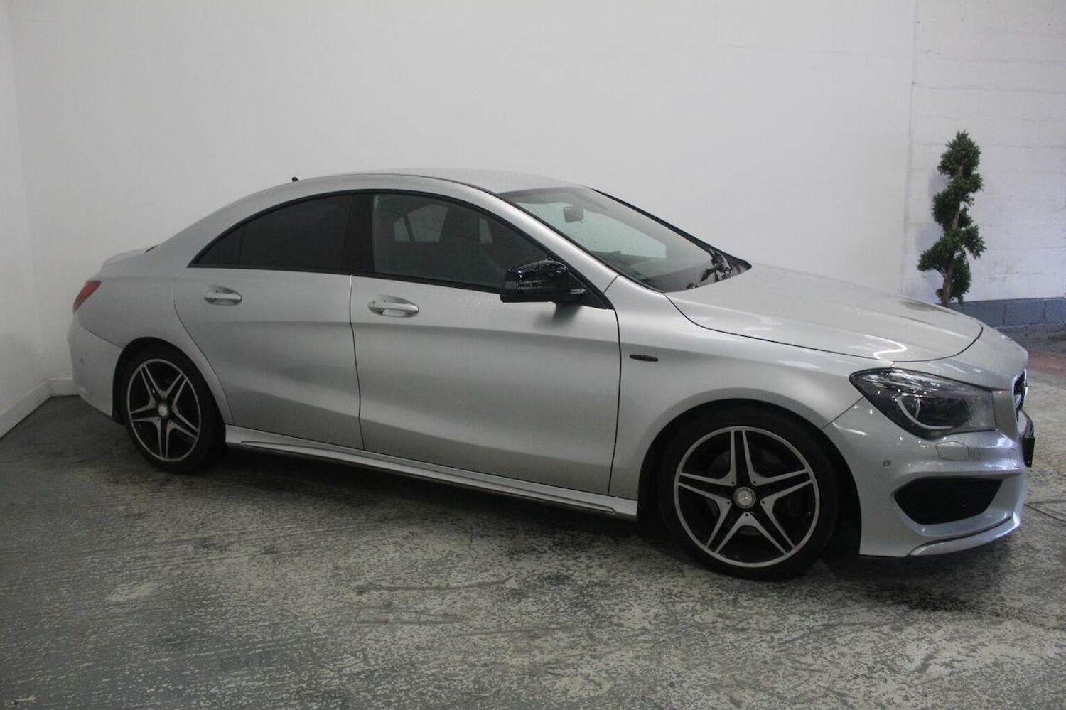 Used Mercedes-Benz CLA 2015 for sale - 77632456: Photo 4