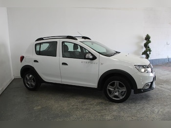 Used Dacia Sandero Stepway 2017 for sale - 79558214: Photo