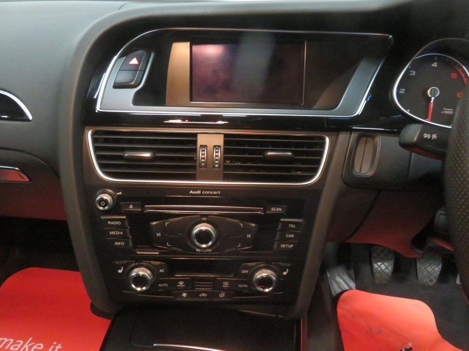 Vehicle 33
