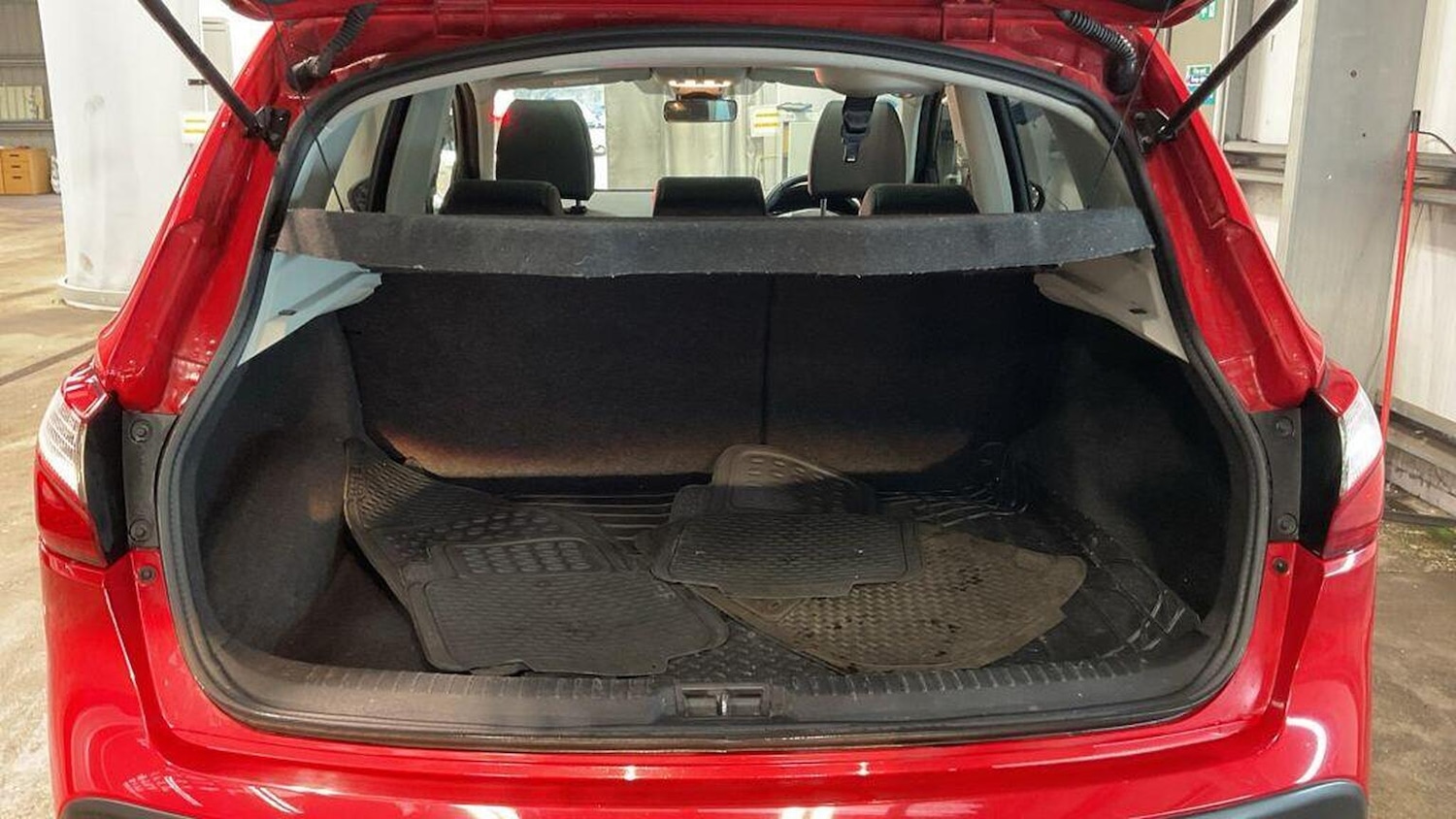 Used Nissan Qashqai 2013 for sale - 77431410: Photo 10