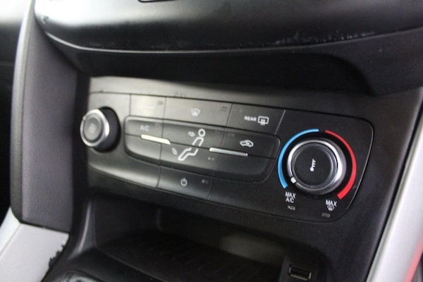 Used Ford Focus 2017 for sale - 75667861: Photo 38
