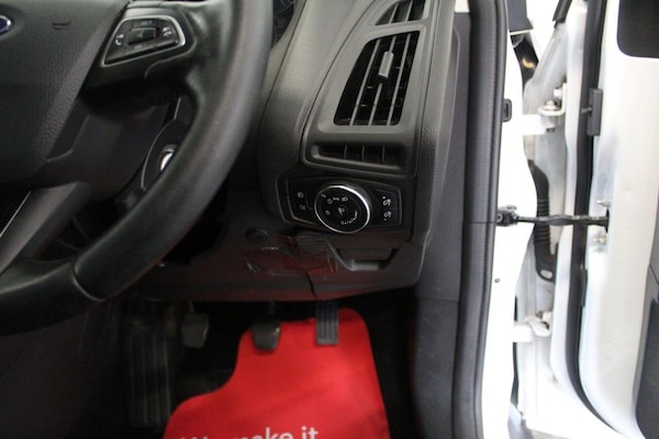 Used Ford Focus 2017 for sale - 75667861: Photo 44