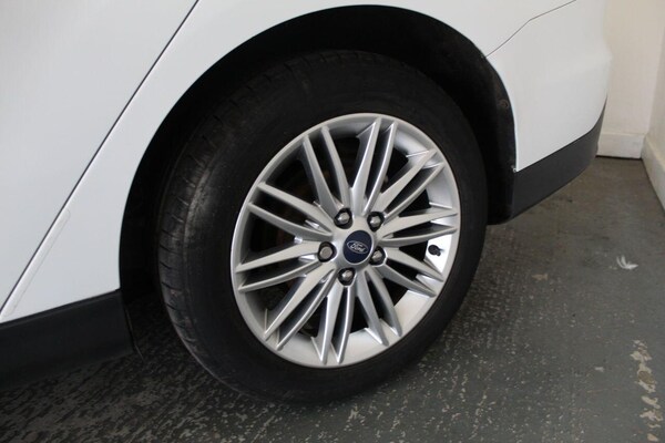 Used Ford Focus 2017 for sale - 75667861: Photo 54
