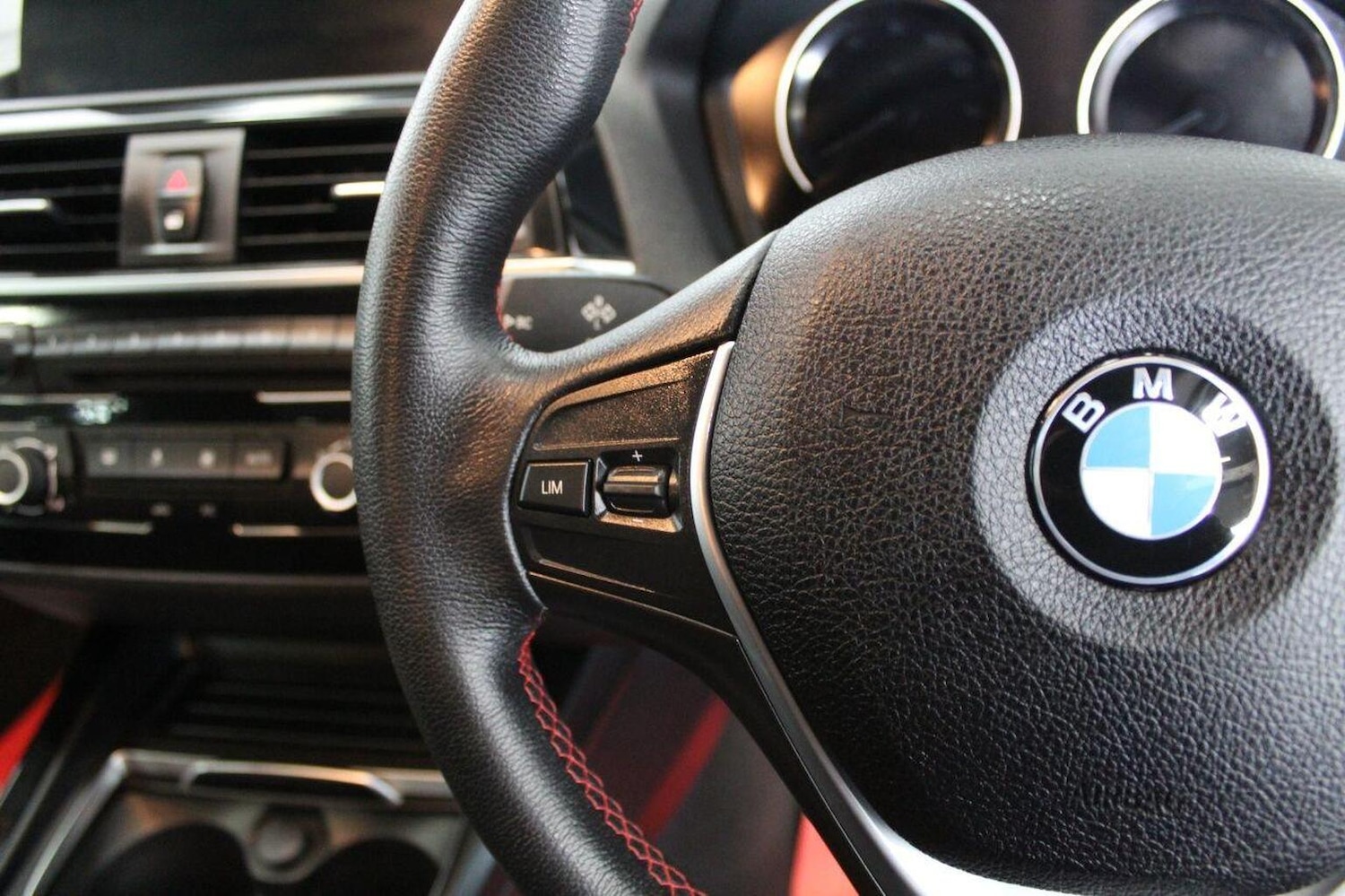 Used BMW 2 Series 2017 for sale - 77937924: Photo 43