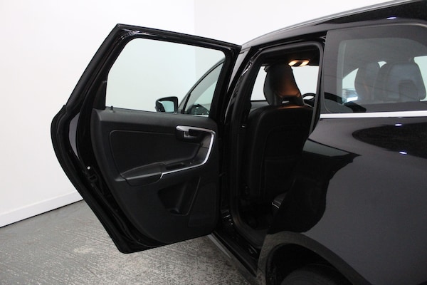 Used Volvo XC60 2015 for sale - 74898416: Photo 28