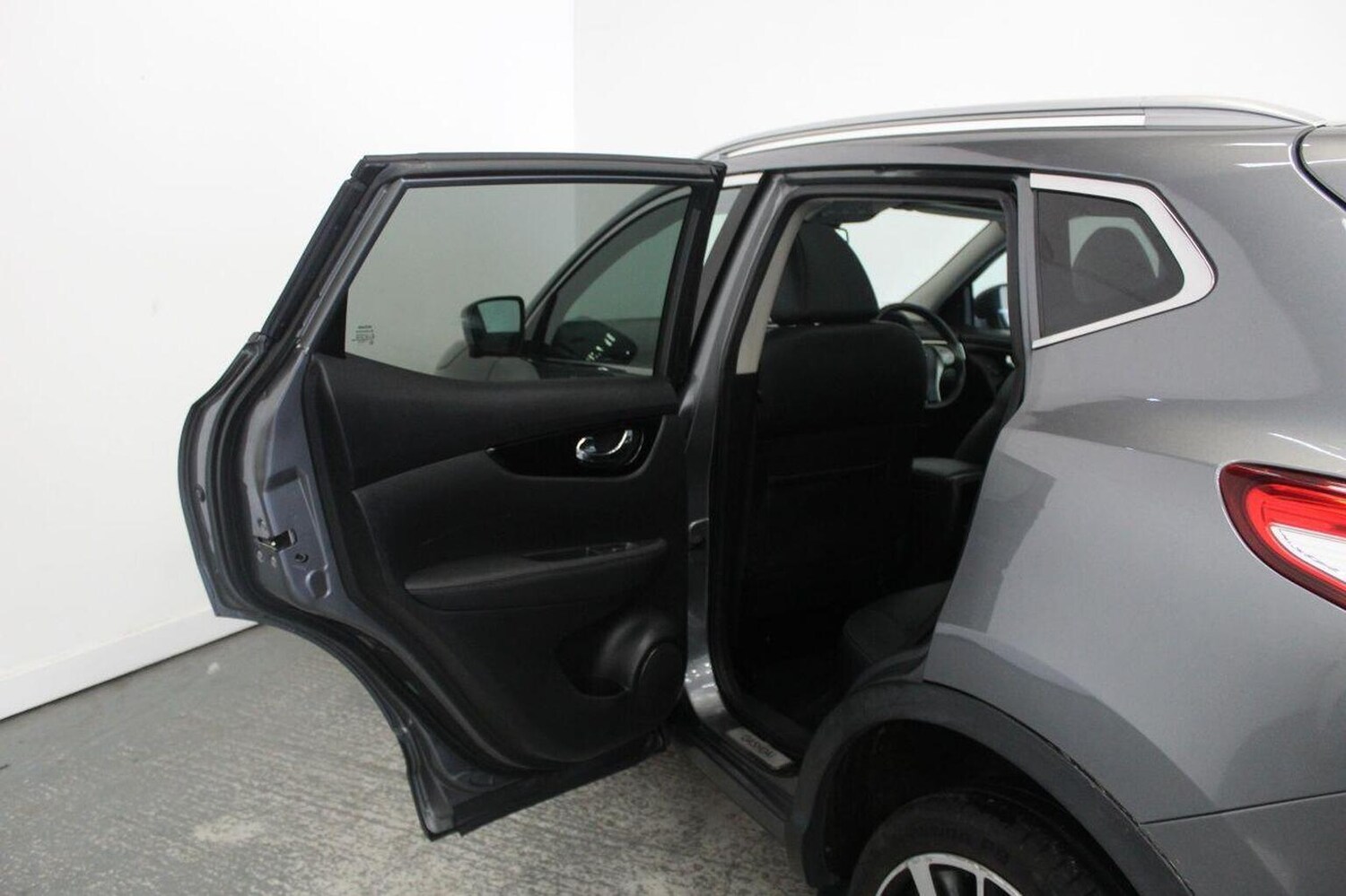 Used Nissan Qashqai 2014 for sale - 77508391: Photo 27