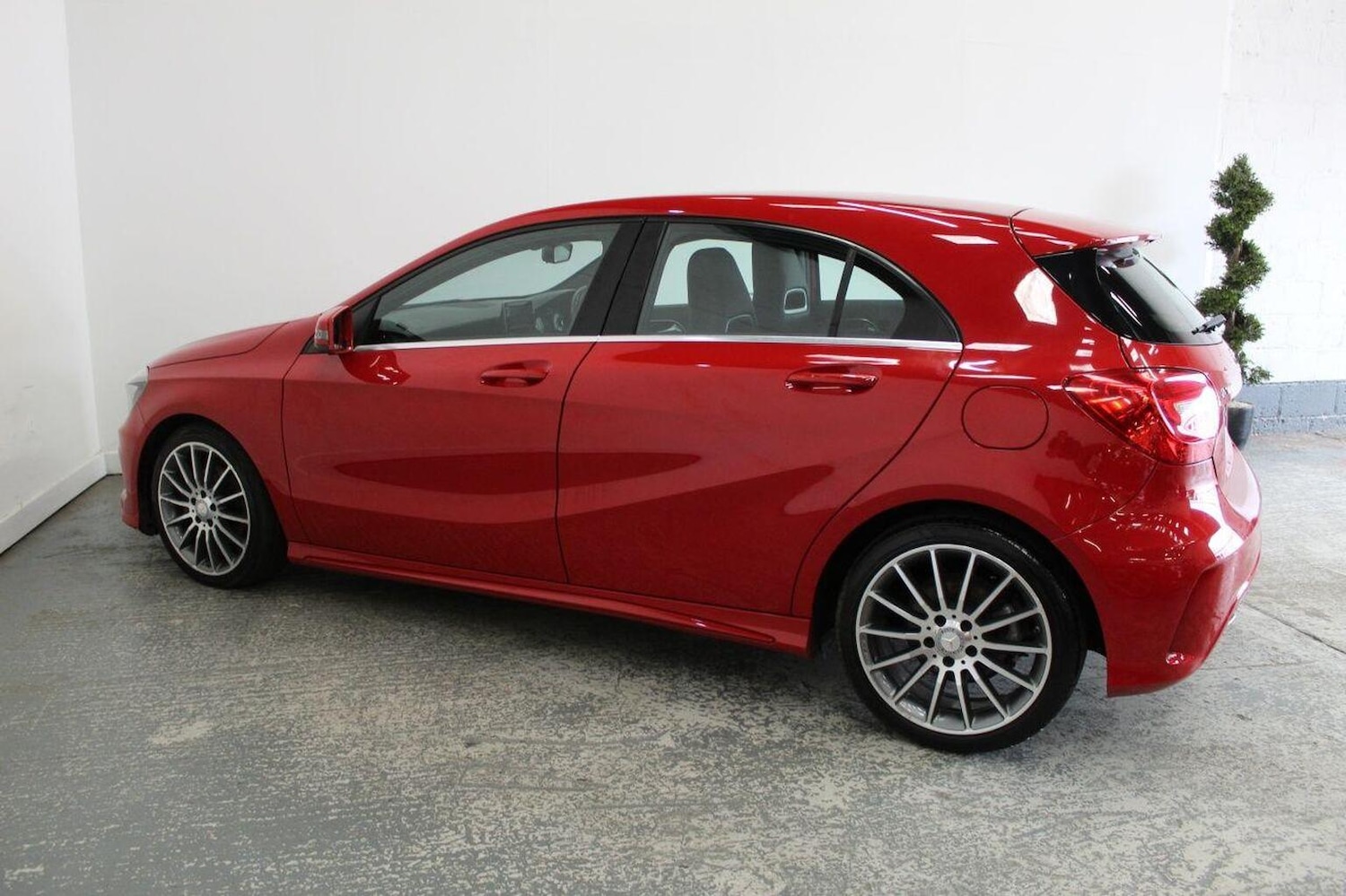 Used Mercedes-Benz A-Class 2015 for sale - 77937923: Photo 10