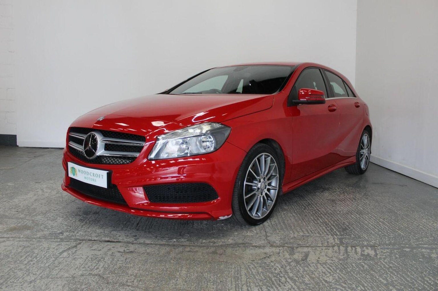 Used Mercedes-Benz A-Class 2015 for sale - 77937923: Photo 2