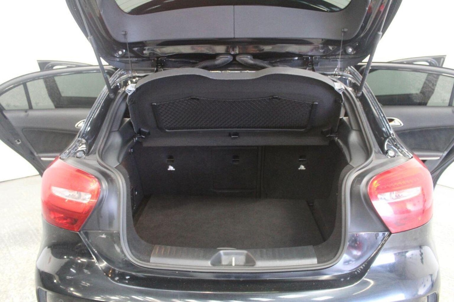 Used Mercedes-Benz A-Class 2016 for sale - 77937852: Photo 23