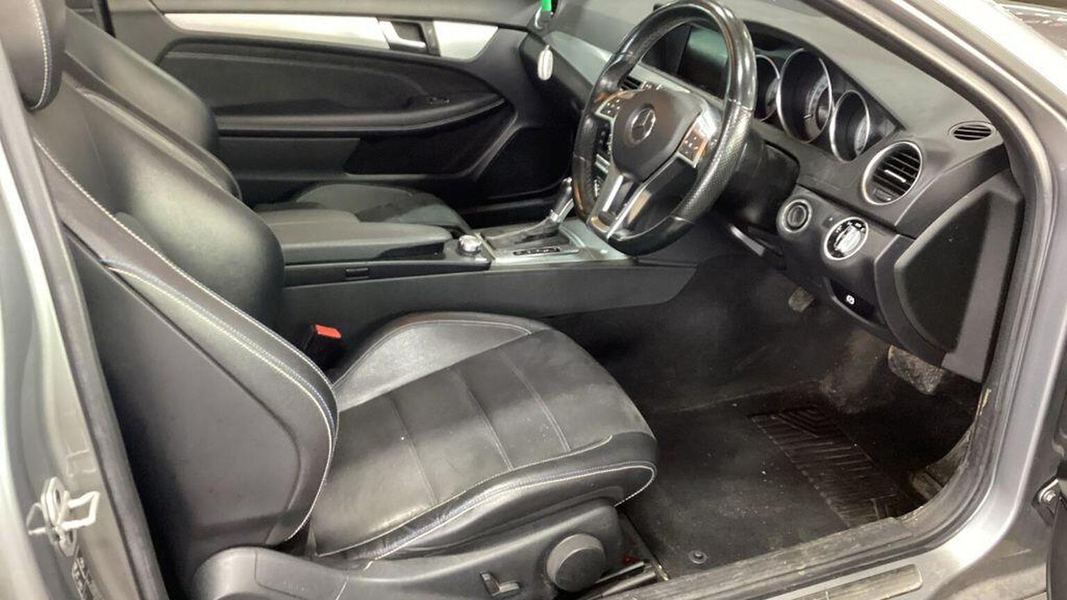 Used Mercedes-Benz C Class 2014 for sale - 77687702: Photo 13