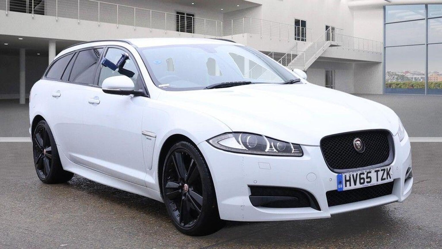 Used Jaguar XF 2015 for sale - 76380328: Photo 1