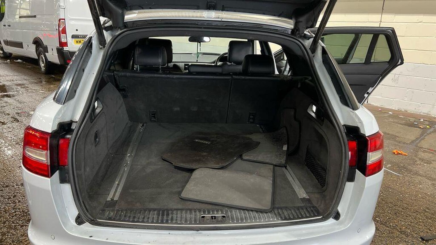 Used Jaguar XF 2015 for sale - 76380328: Photo 10