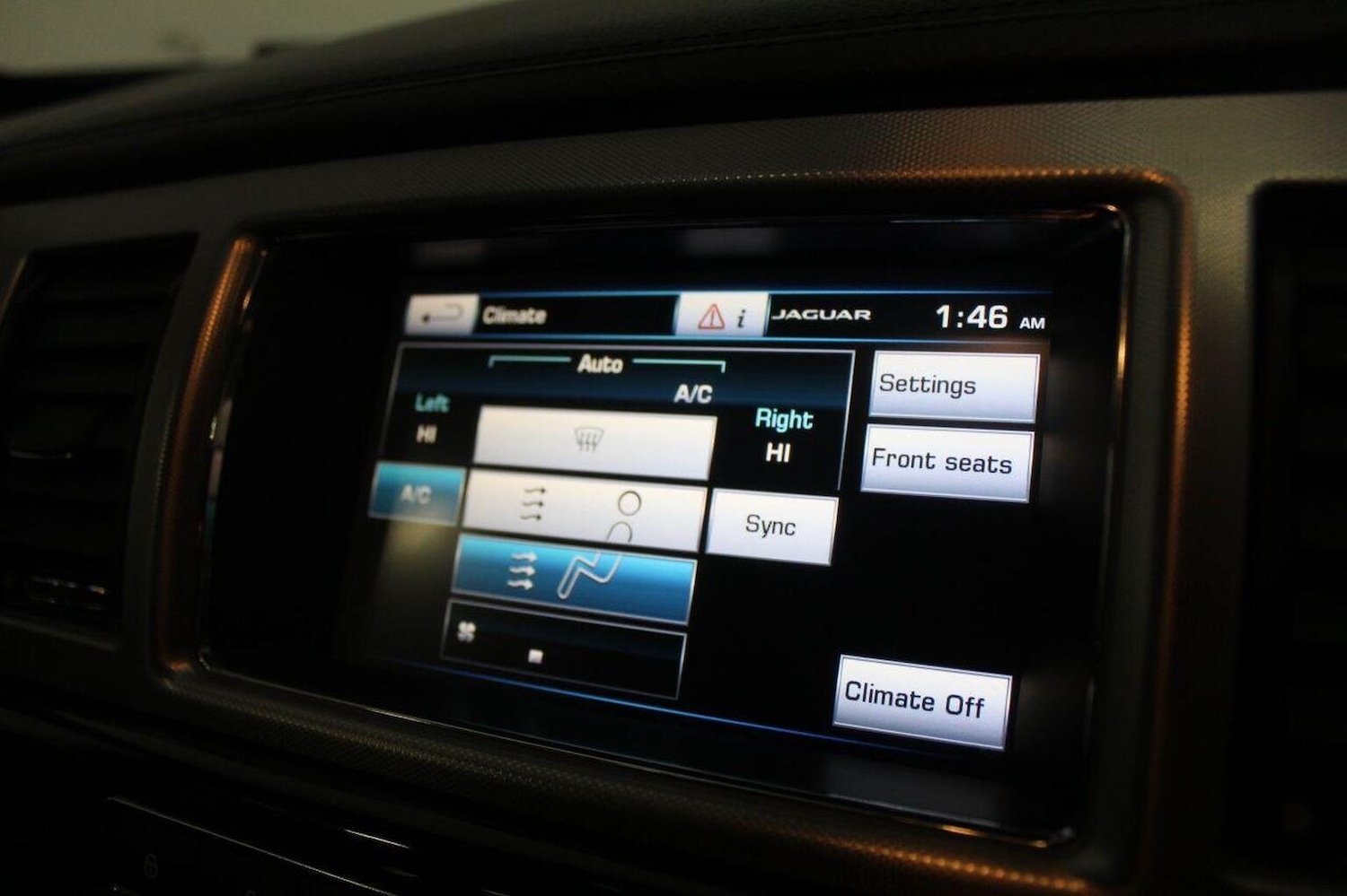 Used Jaguar XF 2015 for sale - 76380328: Photo 36