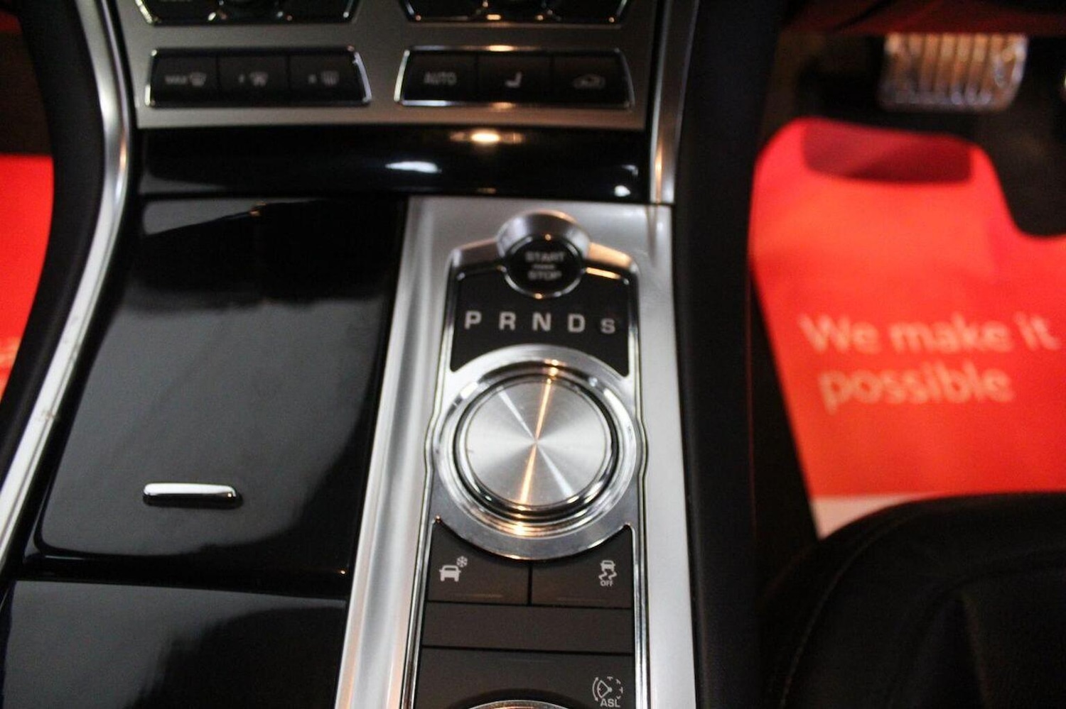 Used Jaguar XF 2015 for sale - 76380328: Photo 43