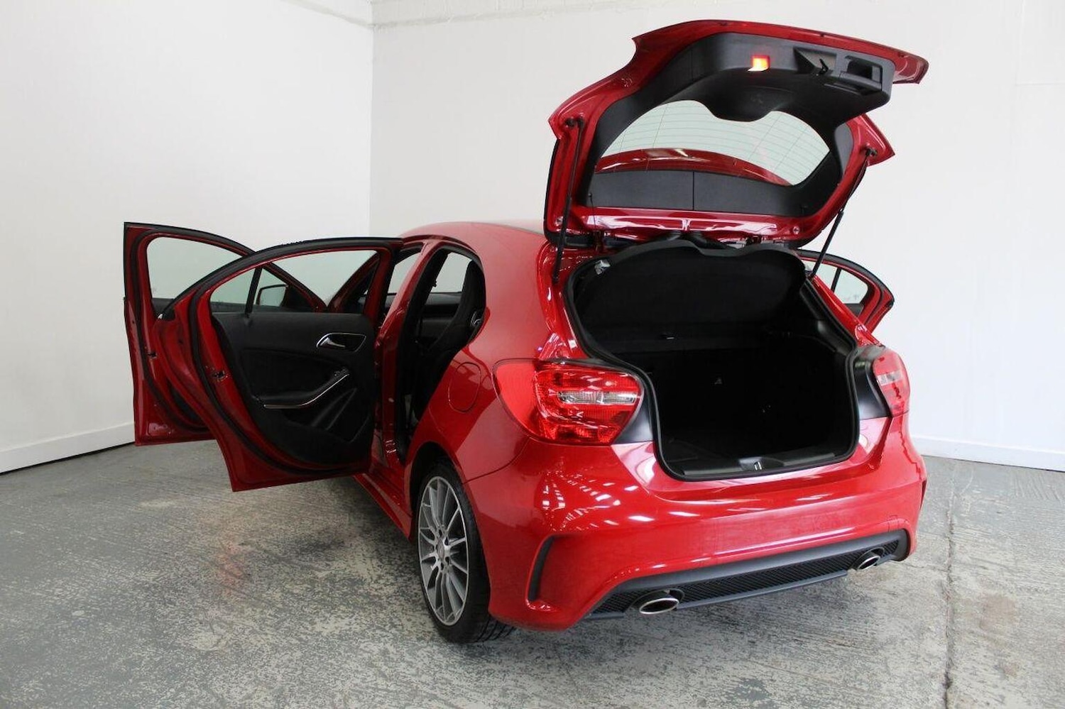 Used Mercedes-Benz A-Class 2015 for sale - 76793684: Photo 19