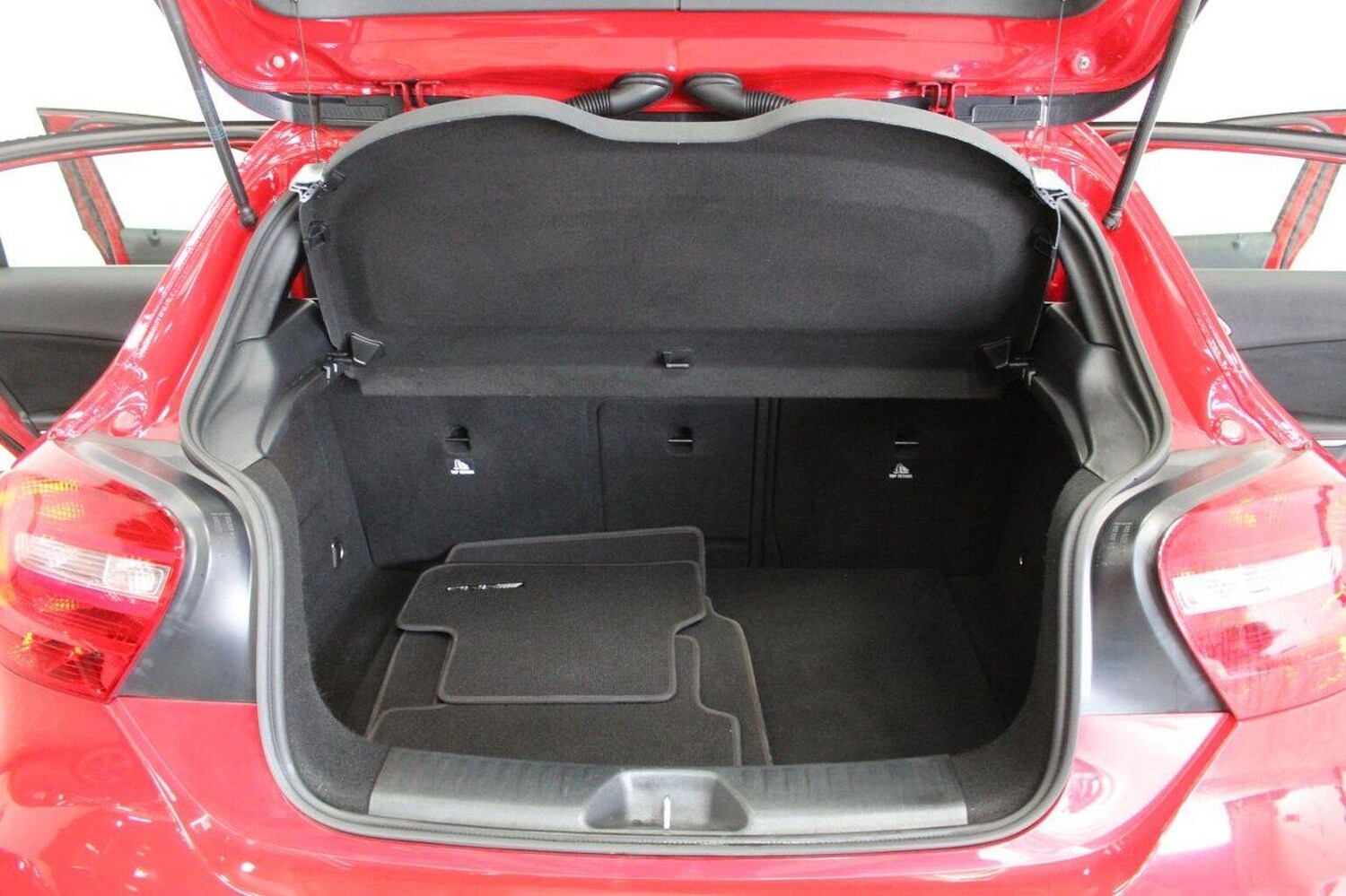 Used Mercedes-Benz A-Class 2015 for sale - 76793684: Photo 22