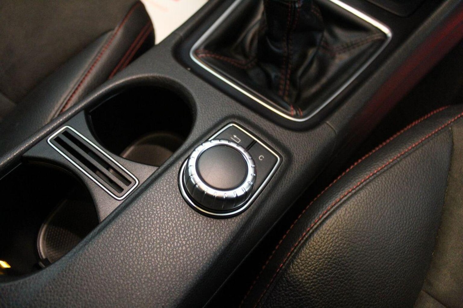 Used Mercedes-Benz A-Class 2015 for sale - 76793684: Photo 40