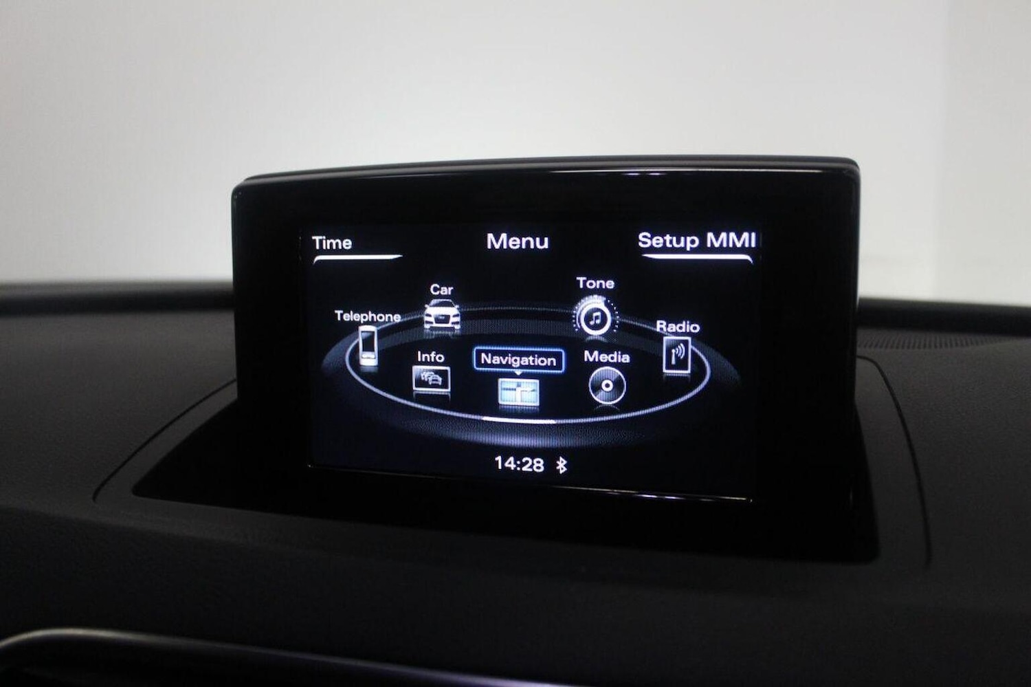 Used Audi Q3 2015 for sale - 77937879: Photo 40