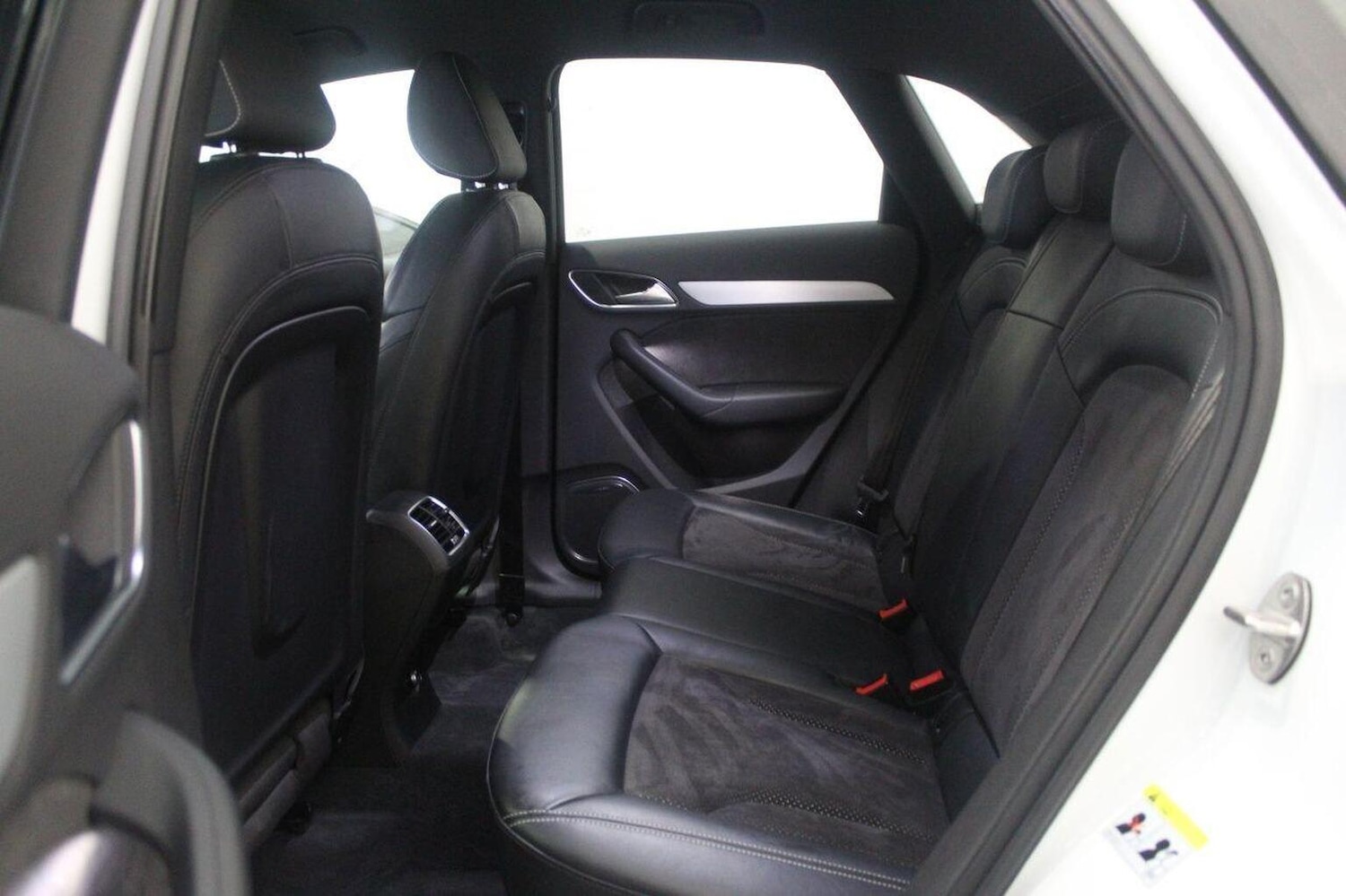 Used Audi Q3 2015 for sale - 77937879: Photo 55