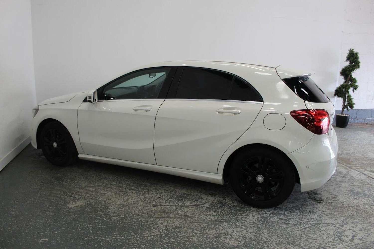 Used Mercedes-Benz A-Class 2016 for sale - 76030746: Photo 10