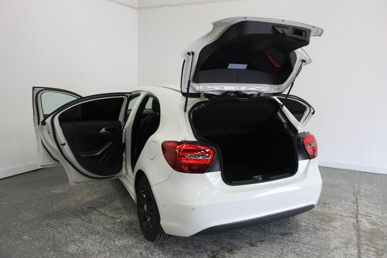 Used Mercedes-Benz A-Class 2016 for sale - 76030746: Photo 20