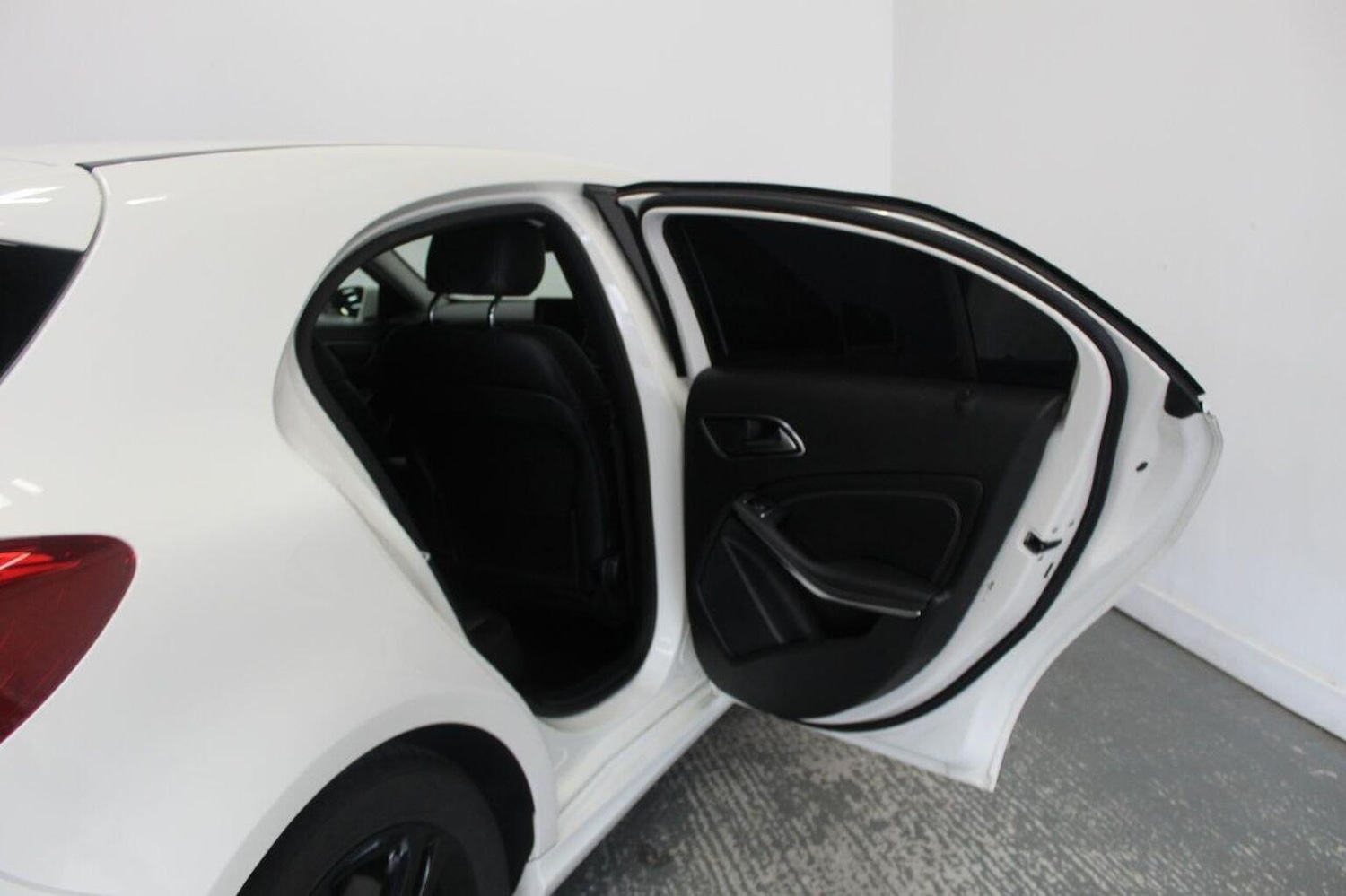 Used Mercedes-Benz A-Class 2016 for sale - 76030746: Photo 25
