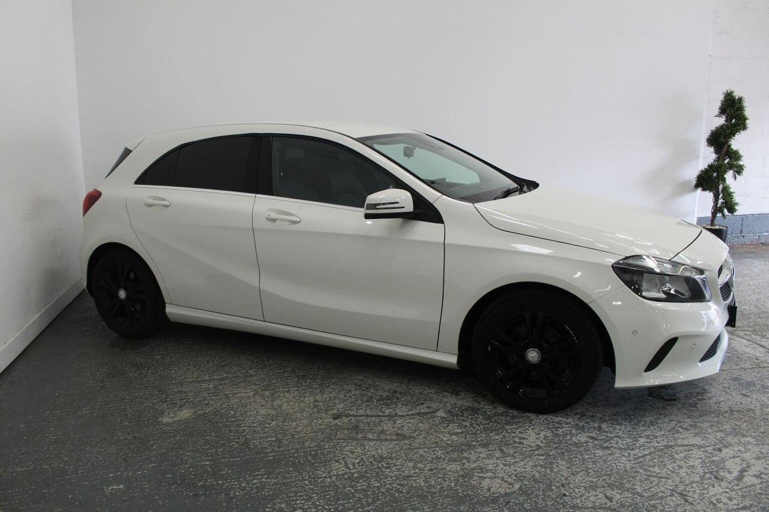 Used Mercedes-Benz A-Class 2016 for sale - 76030746: Photo 4