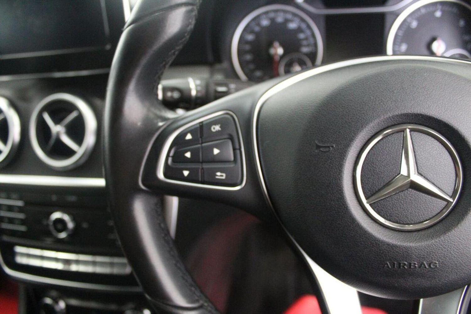 Used Mercedes-Benz A-Class 2016 for sale - 76030746: Photo 44