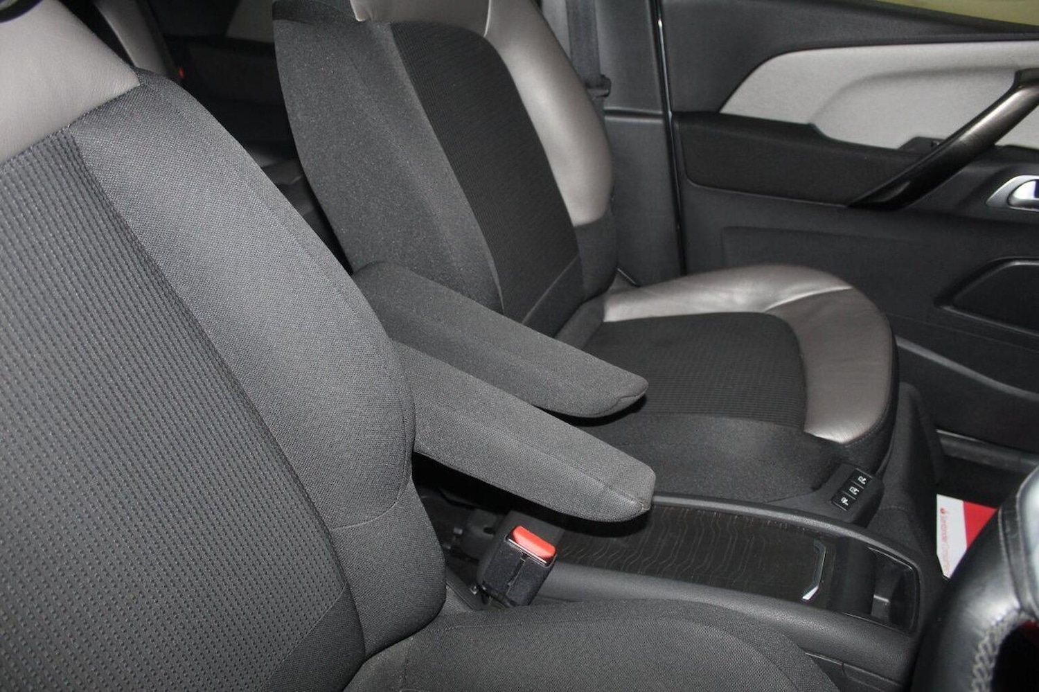 Used Citroen C4 Grand Picasso 2016 for sale - 76896980: Photo 47