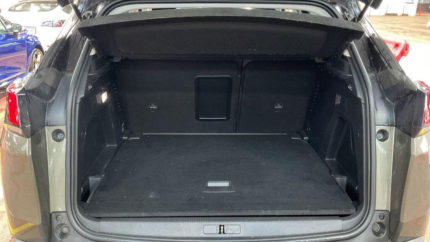 Used Peugeot 3008 2017 for sale - 77938029: Photo 10