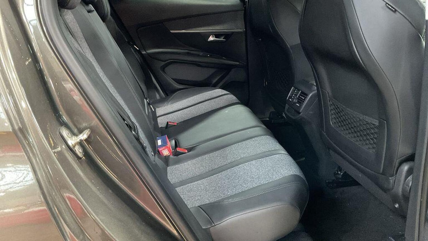 Used Peugeot 3008 2017 for sale - 77938029: Photo 12