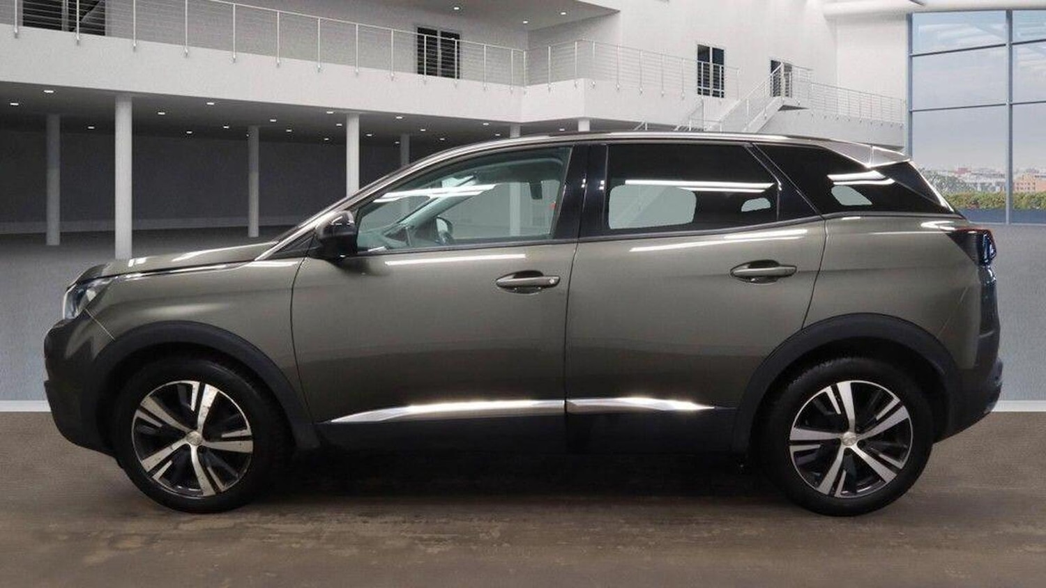 Used Peugeot 3008 2017 for sale - 77938029: Photo 8