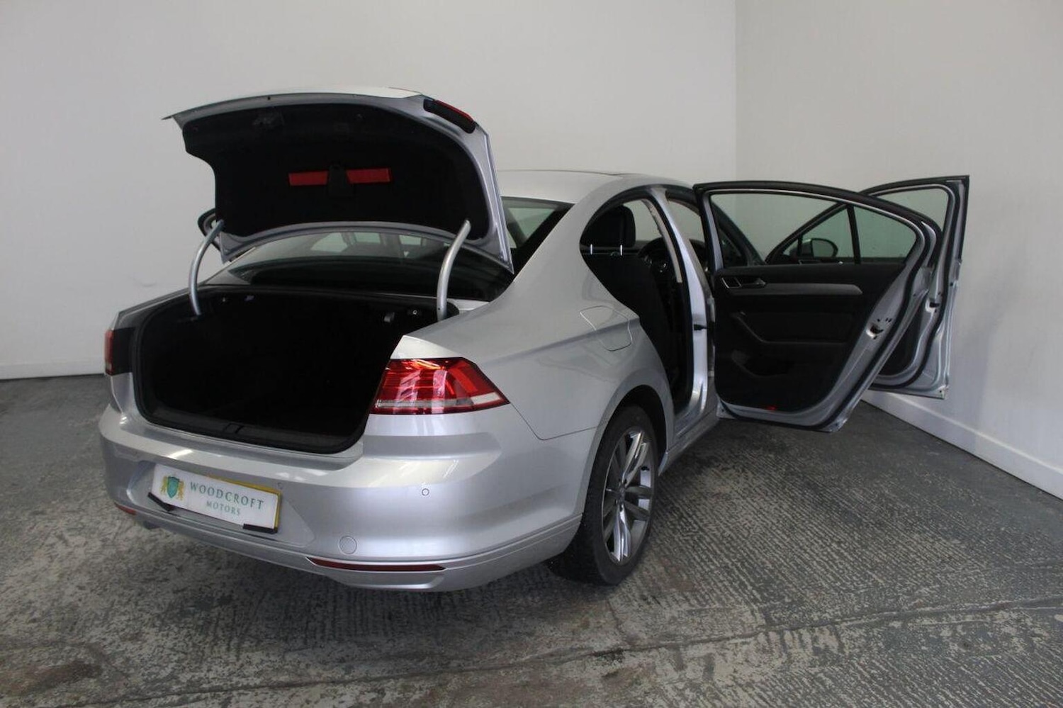 Used Volkswagen Passat 2015 for sale - 77937907: Photo 22