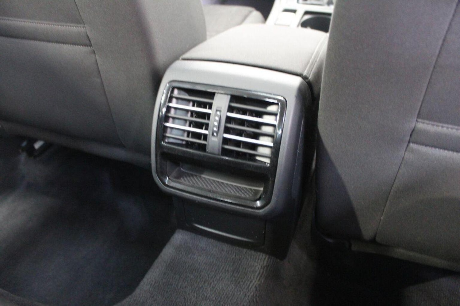 Used Volkswagen Passat 2015 for sale - 77937907: Photo 58