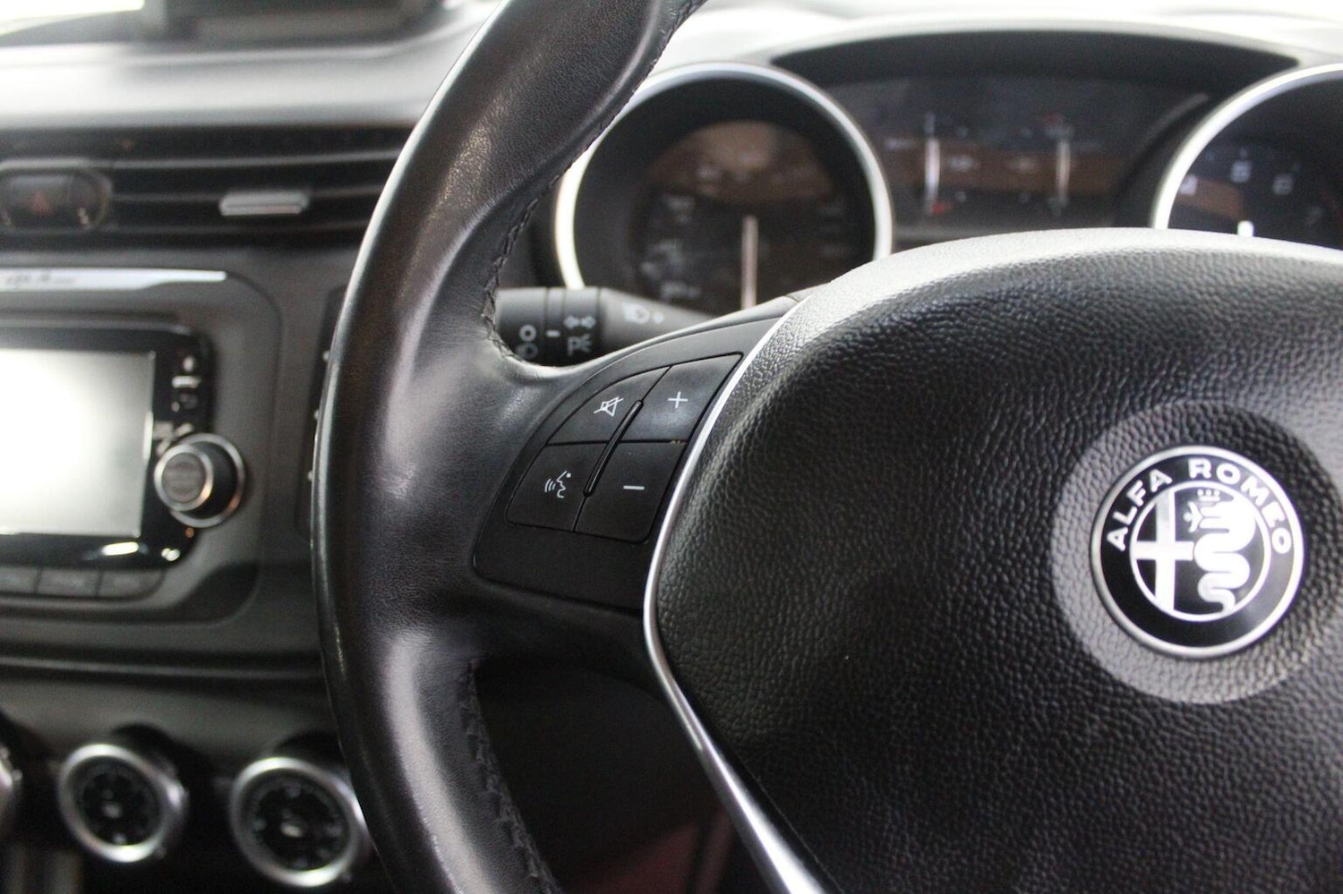 Used Alfa Romeo Giulietta 2016 for sale - 76527366: Photo 41