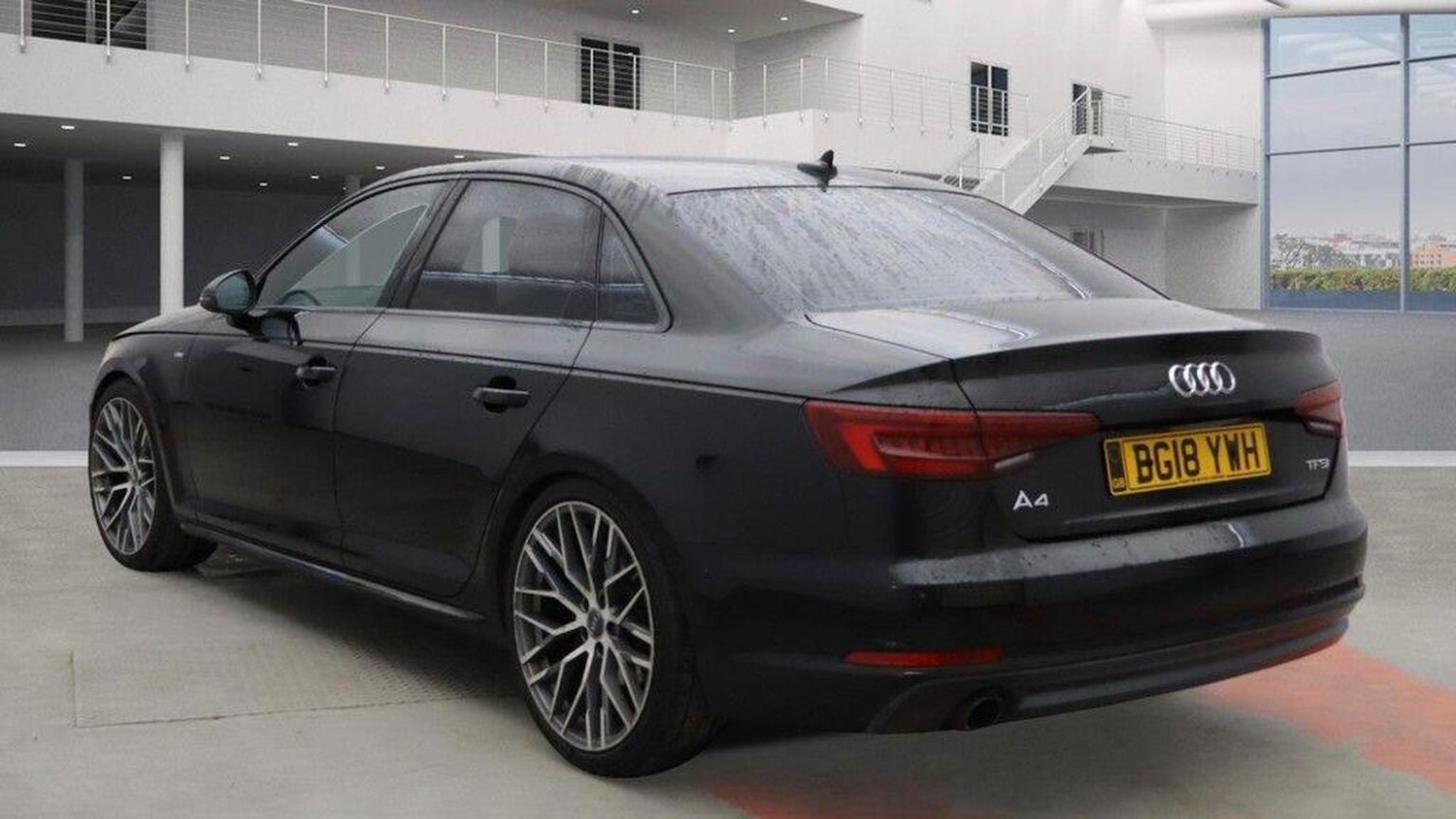 Used Audi A4 2018 for sale - 76605780: Photo 4