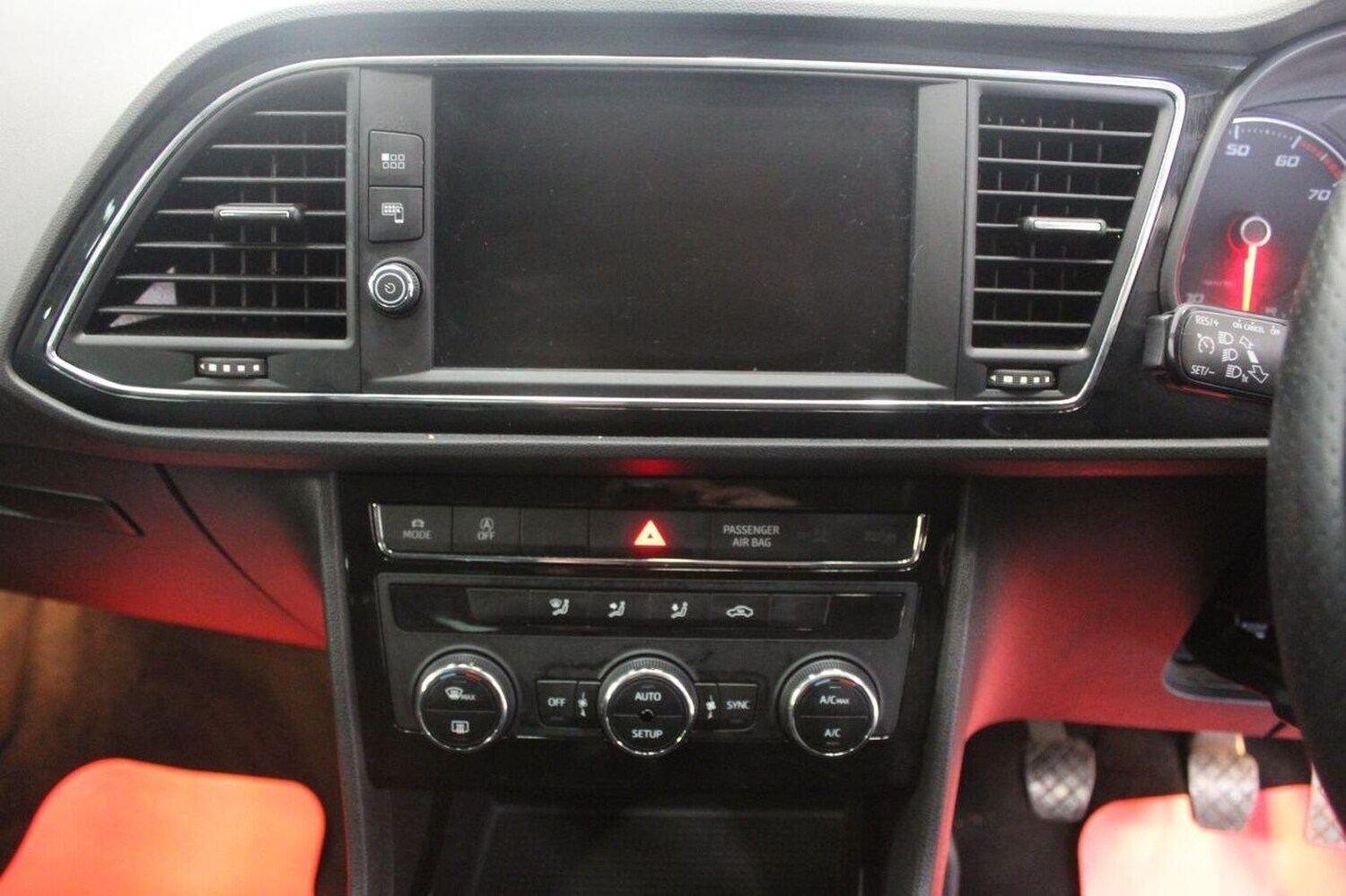 Used SEAT Leon 2018 for sale - 78121529: Photo 32