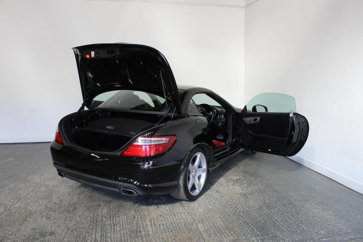 Used Mercedes-Benz SLK 2011 for sale - 77937929: Photo 19