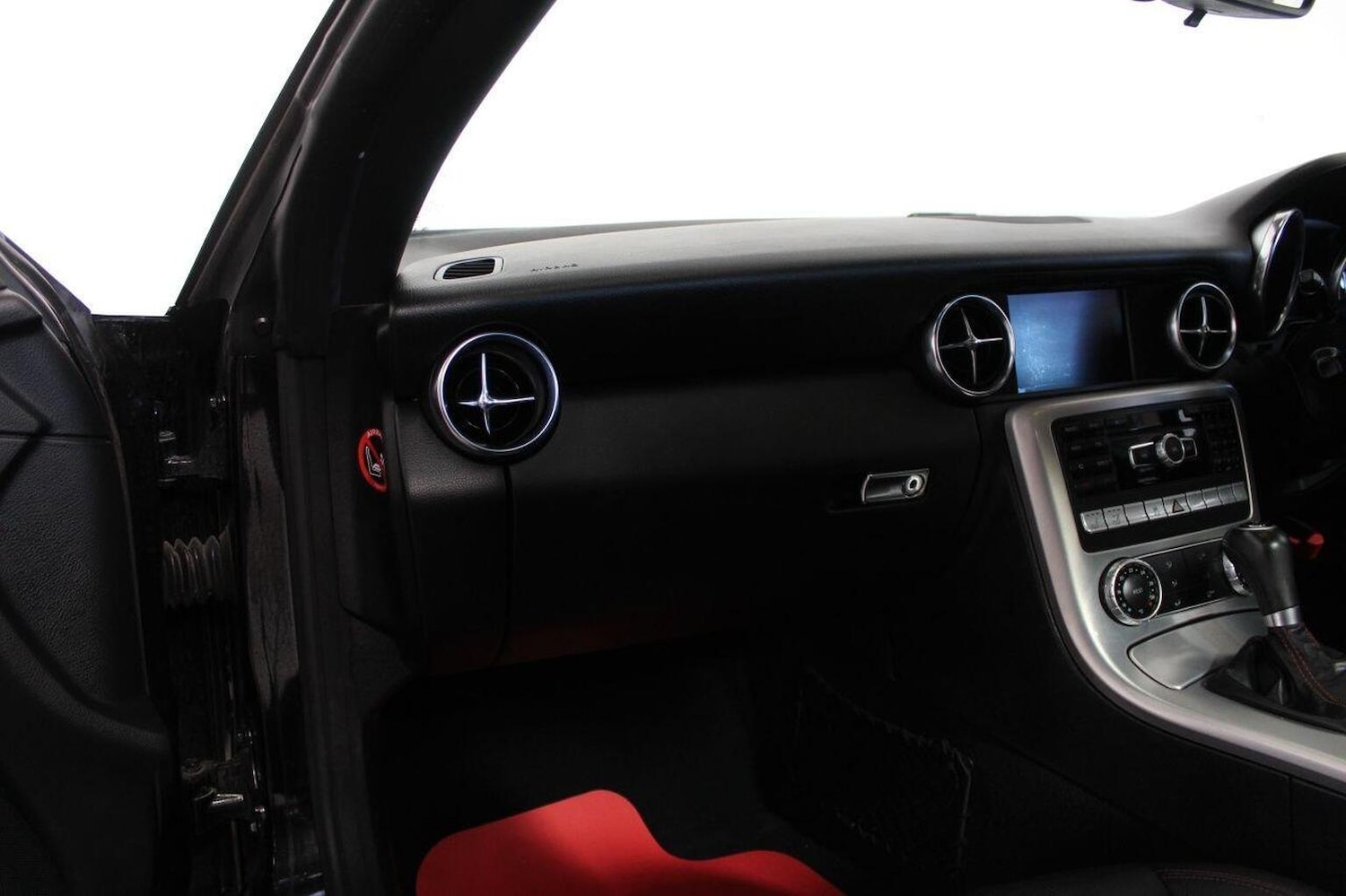 Used Mercedes-Benz SLK 2011 for sale - 77937929: Photo 26