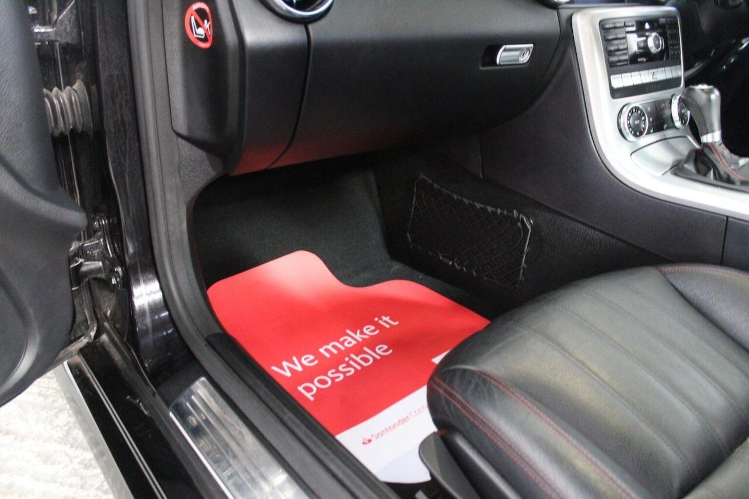 Used Mercedes-Benz SLK 2011 for sale - 77937929: Photo 28