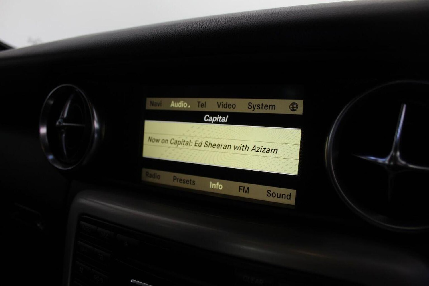 Used Mercedes-Benz SLK 2011 for sale - 77937929: Photo 31