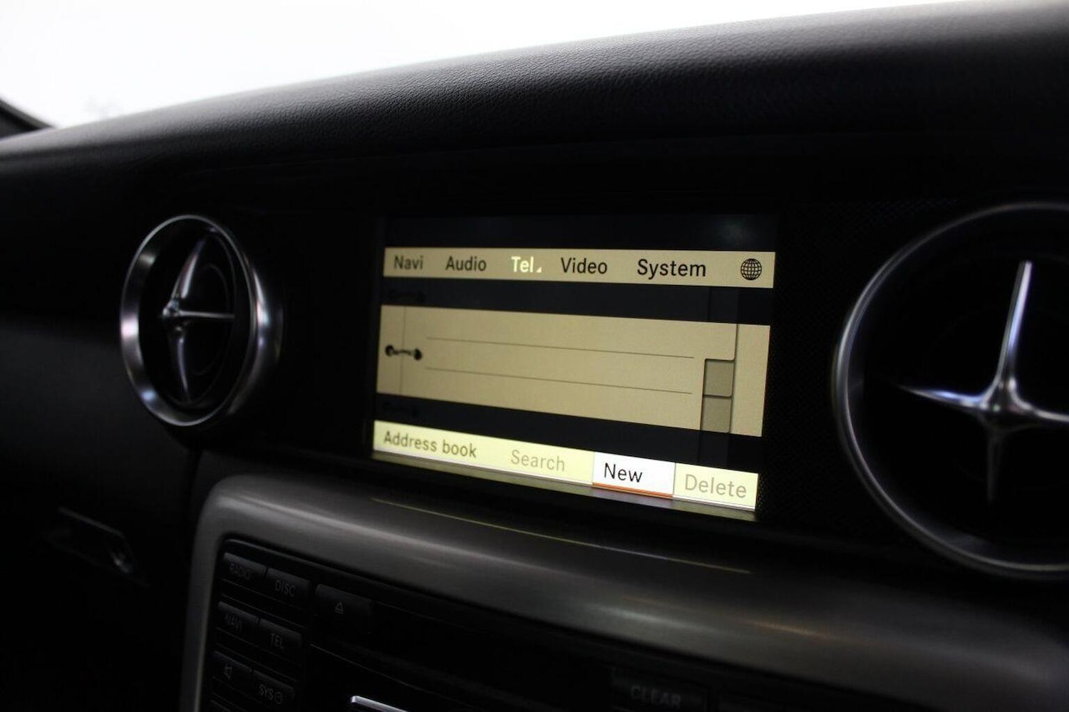 Used Mercedes-Benz SLK 2011 for sale - 77937929: Photo 32