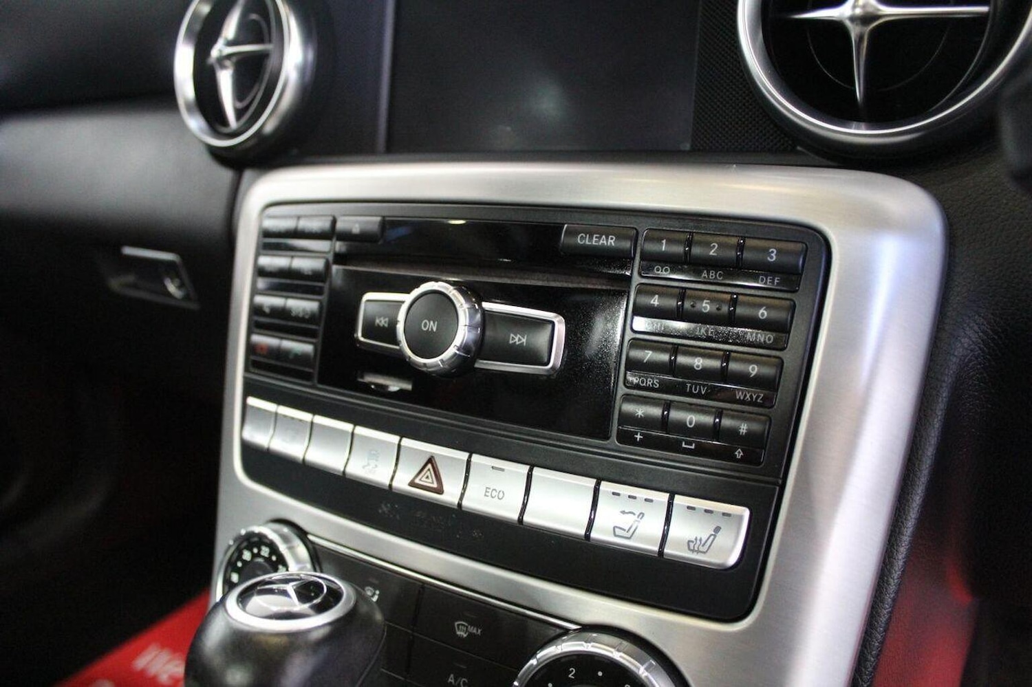 Used Mercedes-Benz SLK 2011 for sale - 77937929: Photo 35