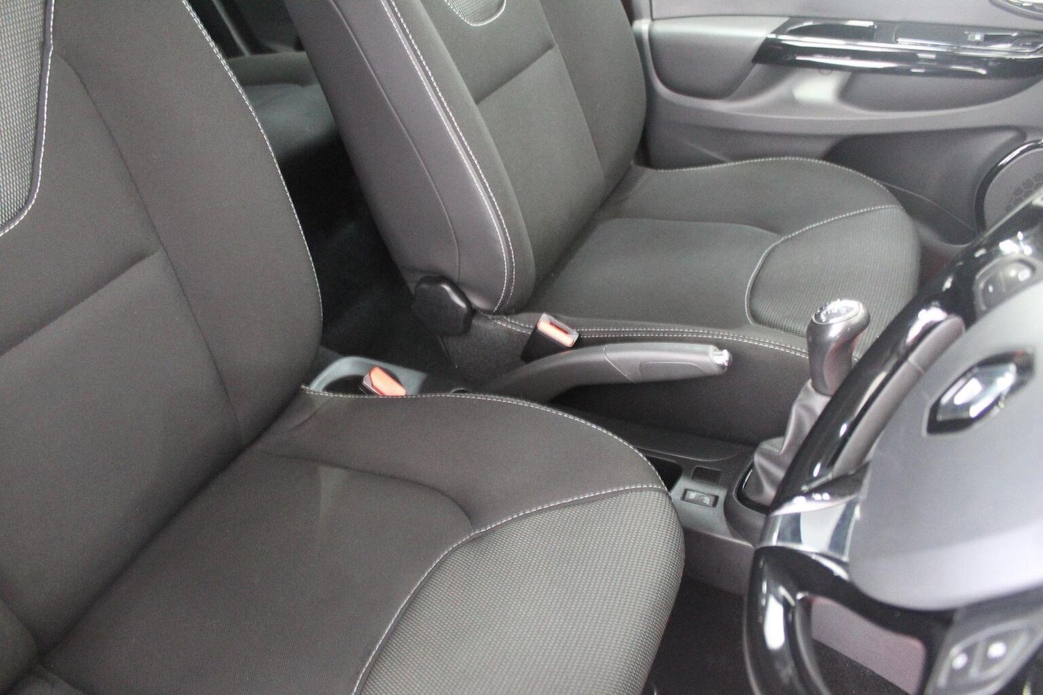 Used Renault Clio 2015 for sale - 77938052: Photo 40