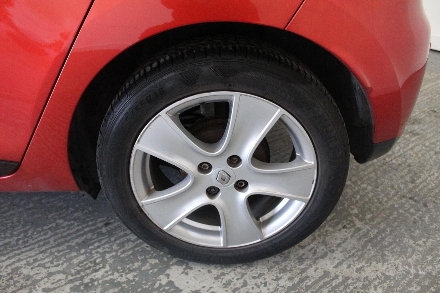 Used Renault Clio 2015 for sale - 77938052: Photo 53