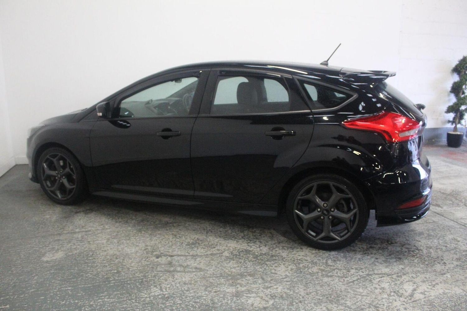 Used Ford Focus 2017 for sale - 77937796: Photo 10