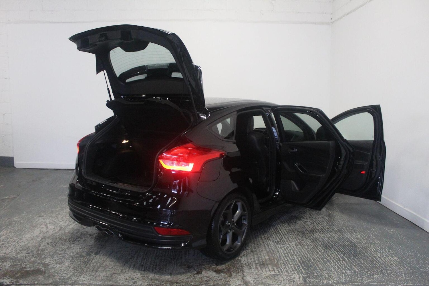 Used Ford Focus 2017 for sale - 77937796: Photo 20